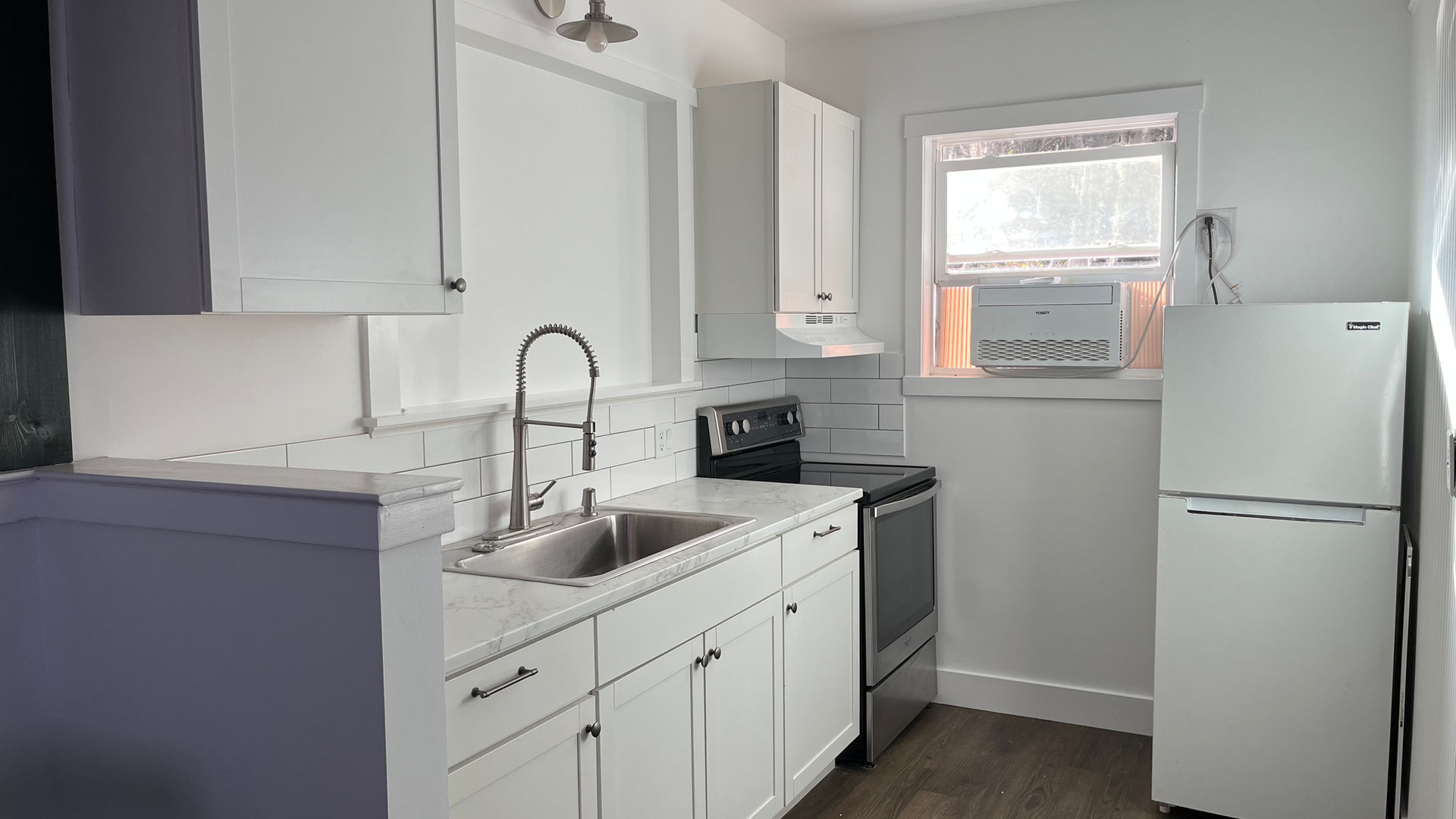 Tavadora Apartments aerial